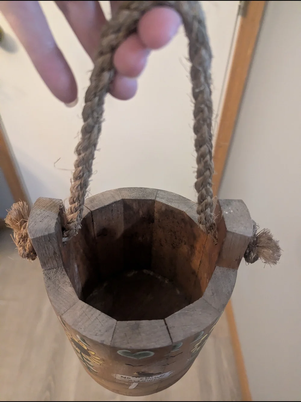 Vintage Wood Small Bucket Wall Decor Planter w/Rope Handle Cottage Country Style